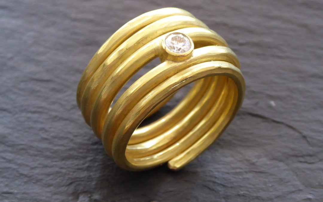 Ring Ag 925 ziseliert Rubin